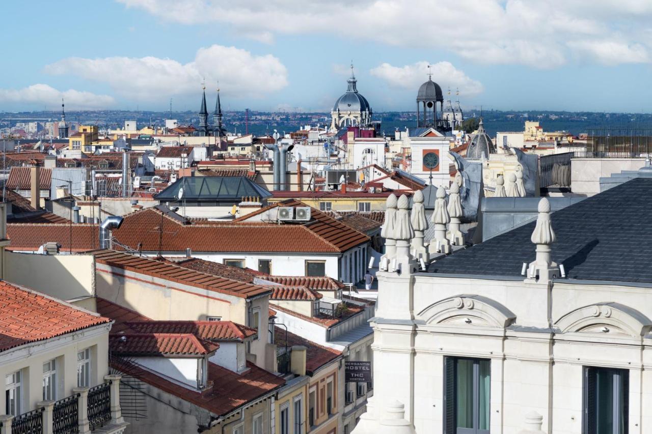 Jw Marriott Hotel Madrid Exterior photo