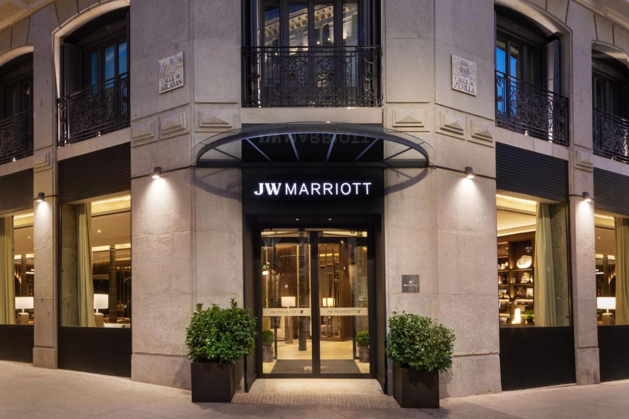 Jw Marriott Hotel Madrid Exterior photo